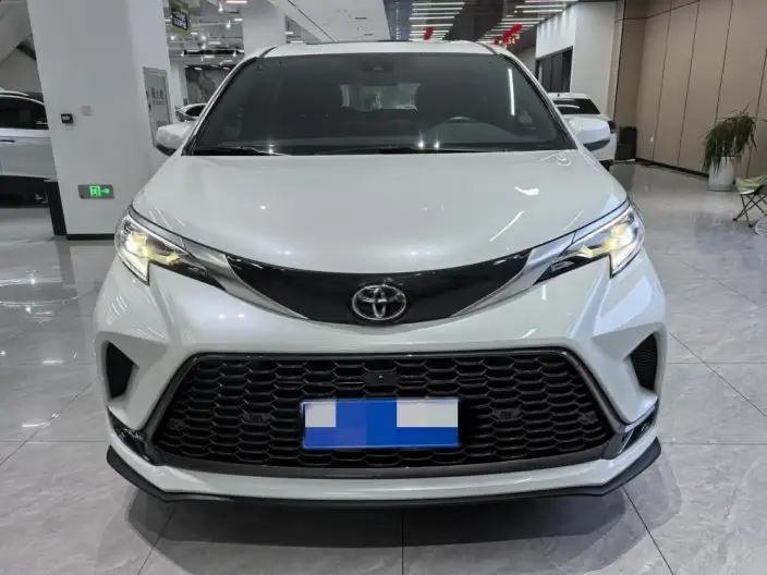 Granvia 2024 Model Intelligent Hybrid 2.5L 2WD Deluxe Edition – фото 2