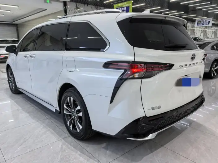 Granvia 2024 Model Intelligent Hybrid 2.5L 2WD Deluxe Edition – фото 4