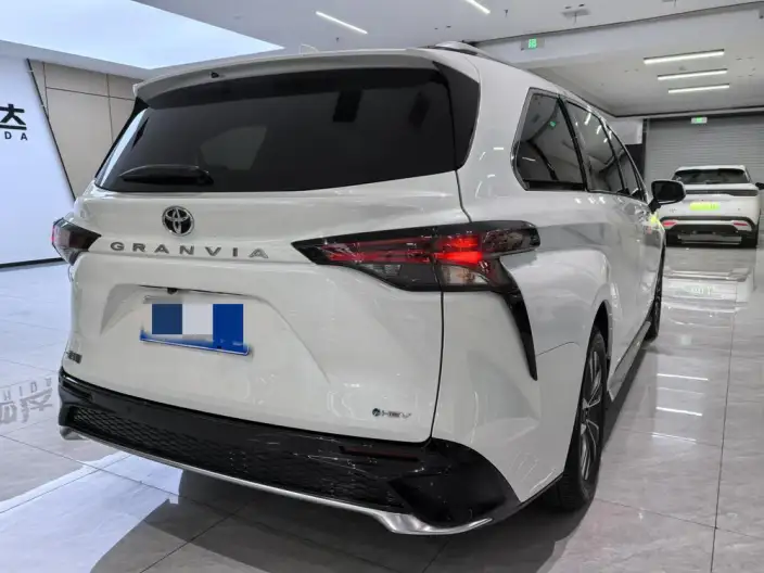 Granvia 2024 Model Intelligent Hybrid 2.5L 2WD Deluxe Edition – фото 6