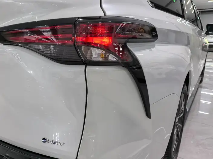 Granvia 2024 Model Intelligent Hybrid 2.5L 2WD Deluxe Edition – фото 9