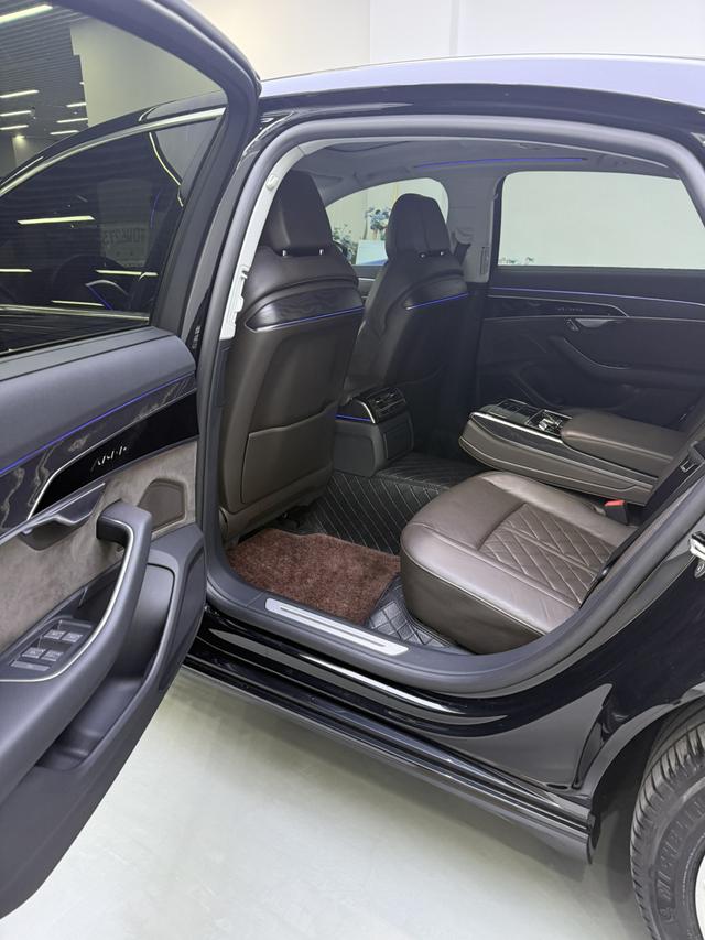 Audi A8 2021 A8L 50 TFSI quattro Com f ort – фото 7