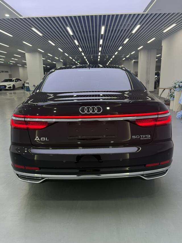 Audi A8 2021 A8L 50 TFSI quattro Com f ort – фото 10