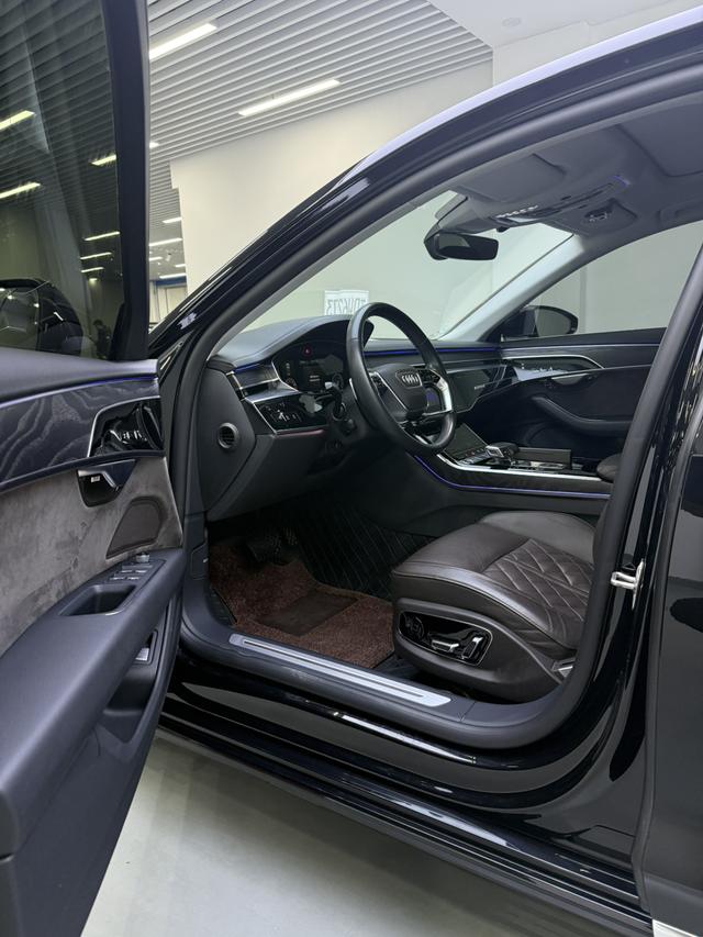 Audi A8 2021 A8L 50 TFSI quattro Com f ort – фото 14