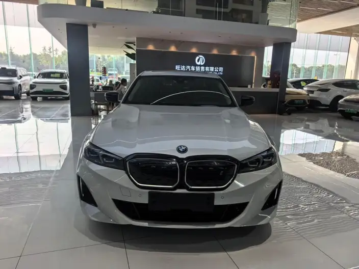 BMW i3 2023 Model eDrive40L Night Set – фото 2