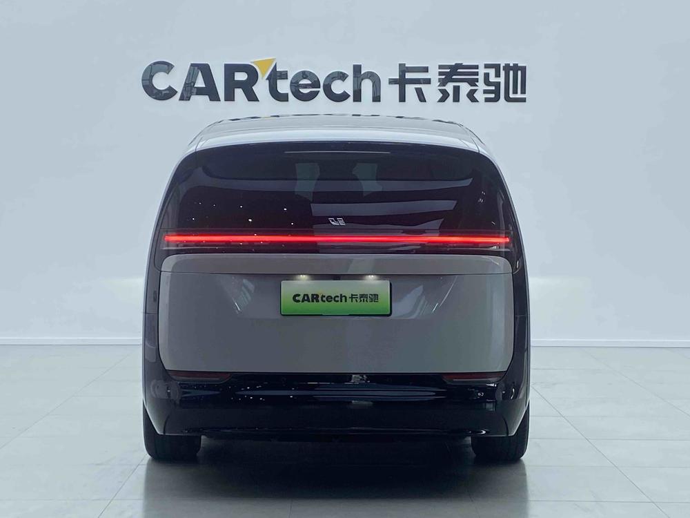 Li Auto MEGA 2024 Ultra