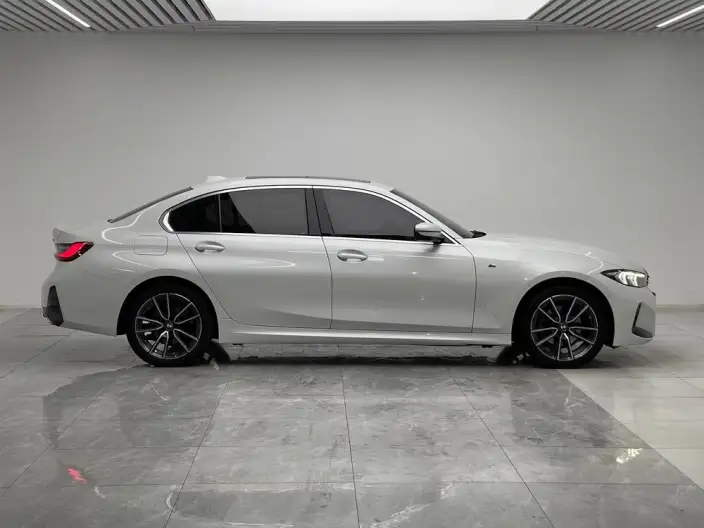 BMW 3 Series 2023 Model 325Li M Sports Set – фото 8