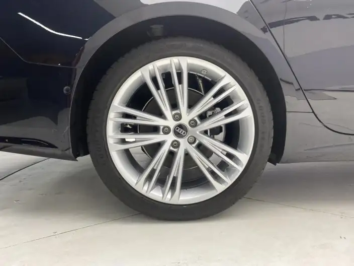 Audi A7 L 2025 Model 45 TFSI quattro Luxury Model – фото 9
