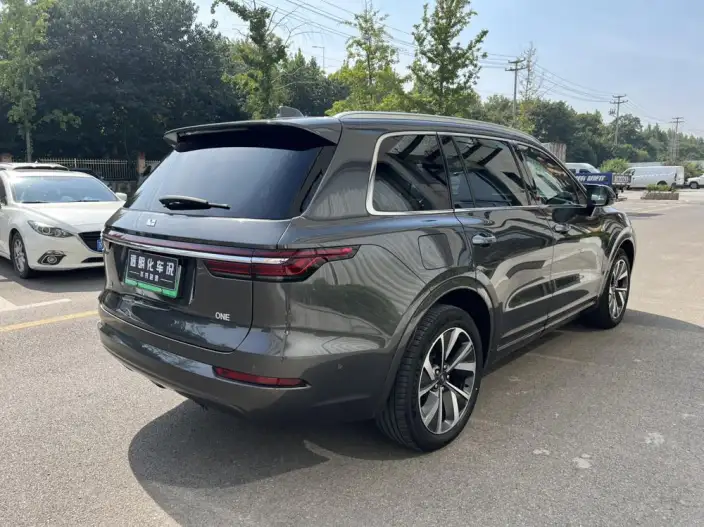 Li Auto ONE 2021 Model Extended Range 6 seat Edition – фото 4