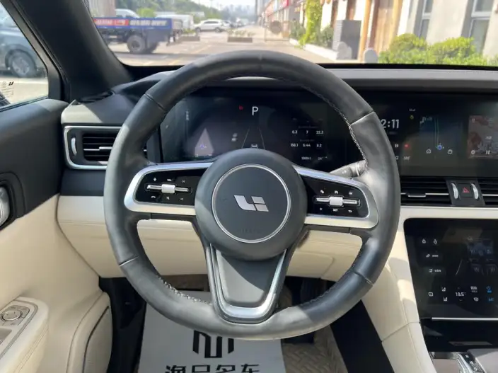 Li Auto ONE 2021 Model Extended Range 6 seat Edition – фото 10