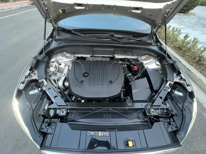 Volvo XC60 2024 Model B5 4WD Smart Range Deluxe Edition – фото 6