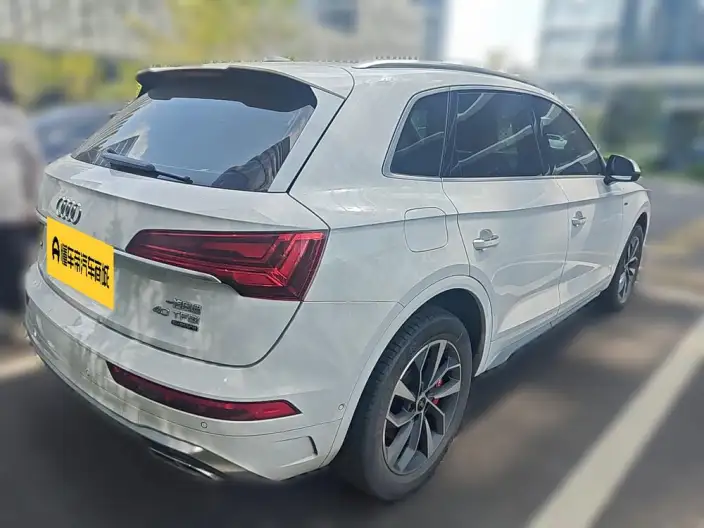 Audi Q5L 2022 Model Facelift 40T Luxury Dynamic Model – фото 2