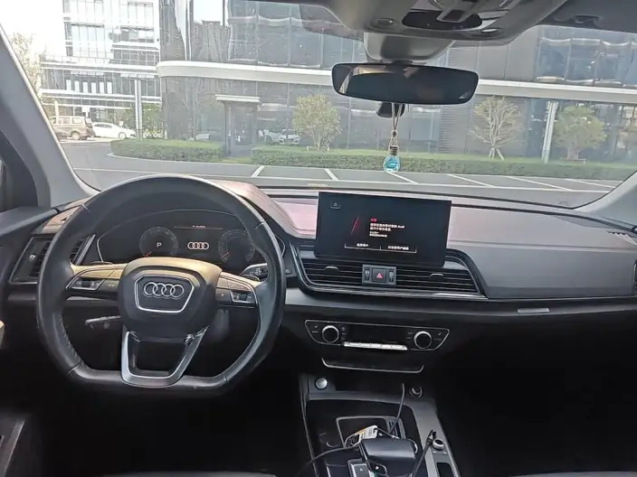 Audi Q5L 2022 Model Facelift 40T Luxury Dynamic Model – фото 5