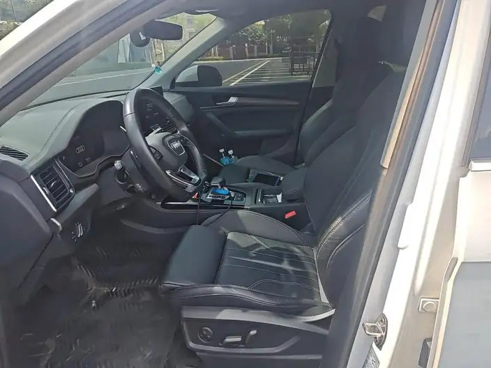 Audi Q5L 2022 Model Facelift 40T Luxury Dynamic Model – фото 10