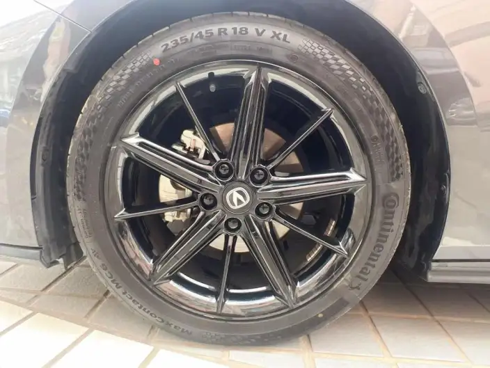 Changan UNI-V 2023 Model 1.5T Noble Model – фото 4