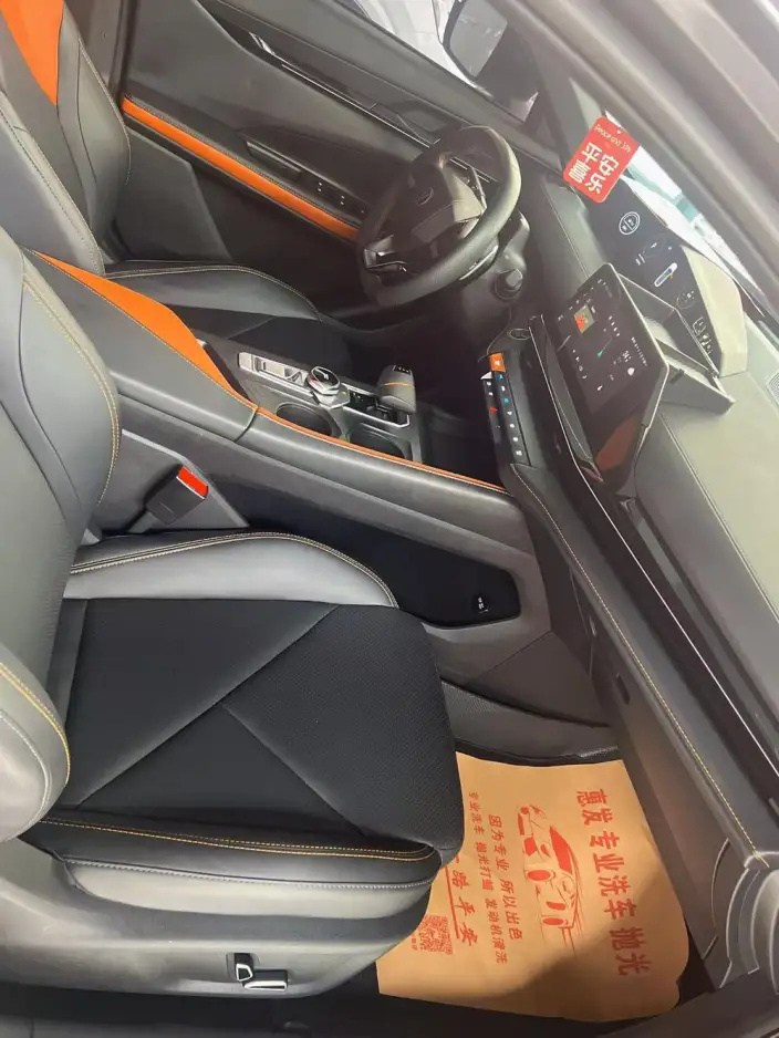 Changan UNI-V 2023 Model 1.5T Noble Model – фото 5