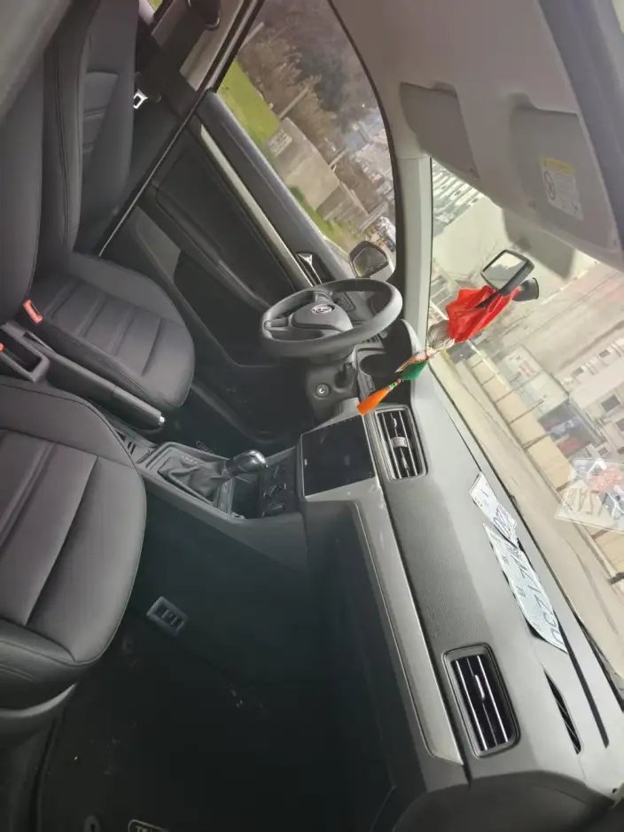Volkswagen Lavida 2019 Model Voyage 1.5L Automatic Fashion edition China VI – фото 7