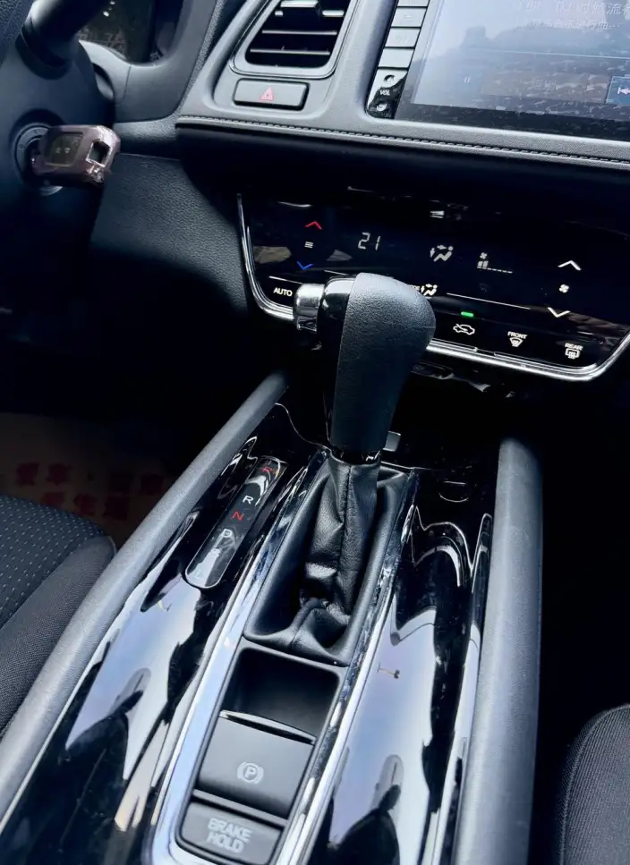 Honda Vezel 2020 Model 220 TURBO CVT Elite Edition – фото 9