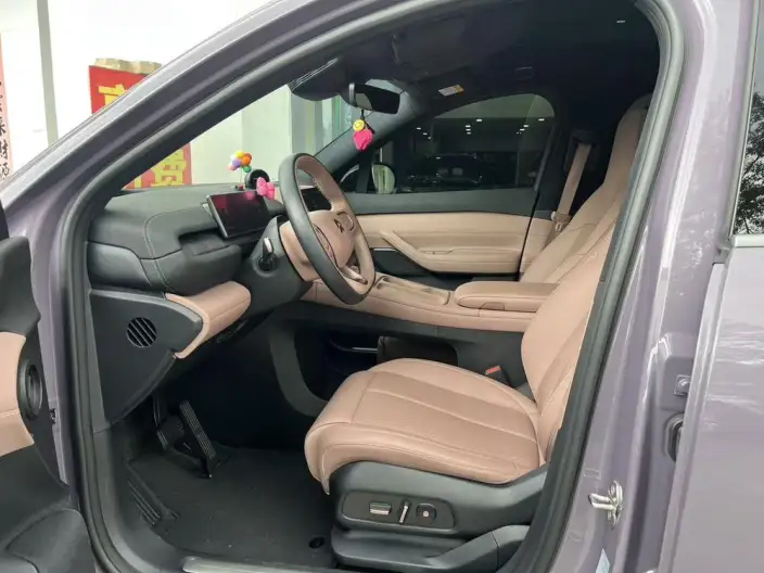 NIO EC6 2023 Model 75kWh – фото 8
