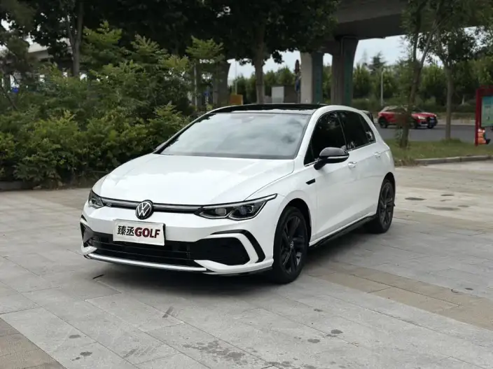 Volkswagen Golf 2024 Model 280TSI DSG R-Line 50 Legend Edition – фото 1