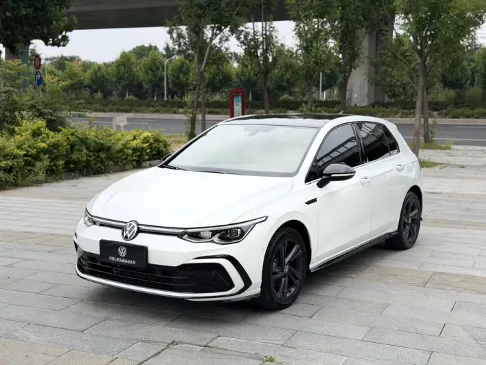 Volkswagen Golf 2023 Model Facelift 280TSI DSG R-Line Lite – фото 1