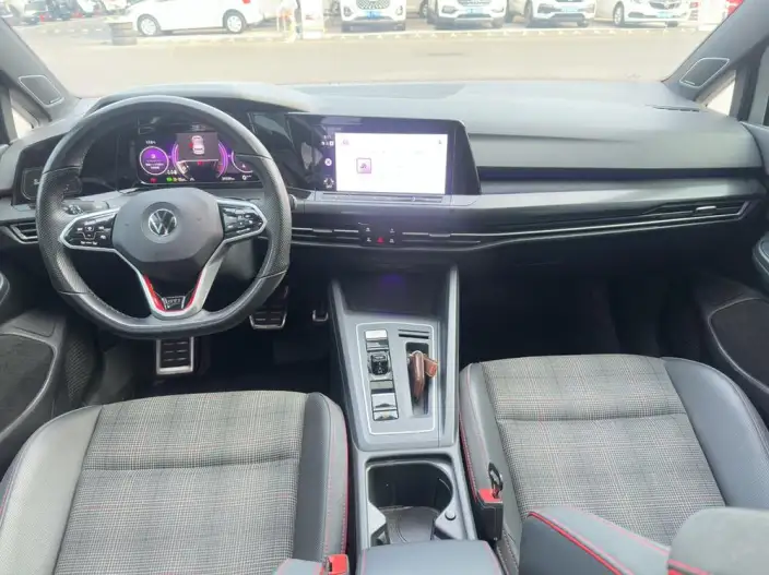 Volkswagen Golf GTI 2021 Model 380TSI DSG GTI – фото 8