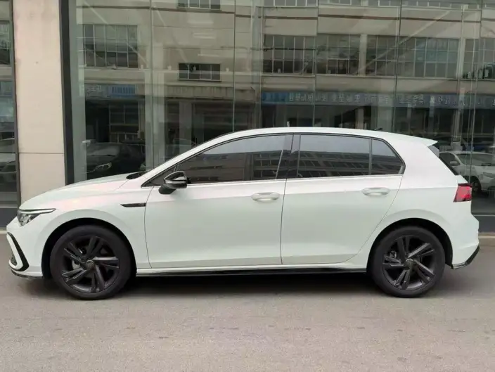 Volkswagen Golf 2023 Model Facelift 280TSI DSG R-Line Lite – фото 3