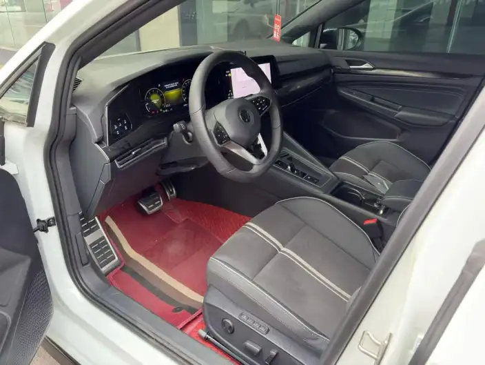 Volkswagen Golf 2023 Model Facelift 280TSI DSG R-Line Lite – фото 9