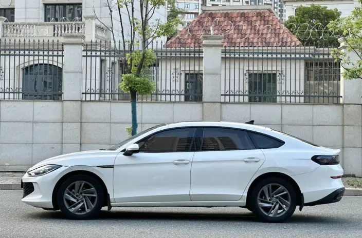 Volkswagen Lamando 2022 Model Volkswagen Lamando L 280TSI DSG Spicy version – фото 4