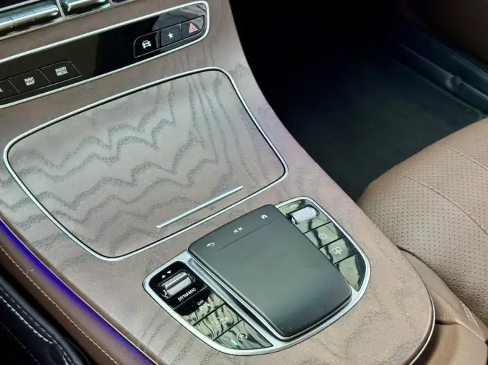 Mercedes-Benz E-Class 2023 Model E 300 L Luxury Model sedan – фото 8