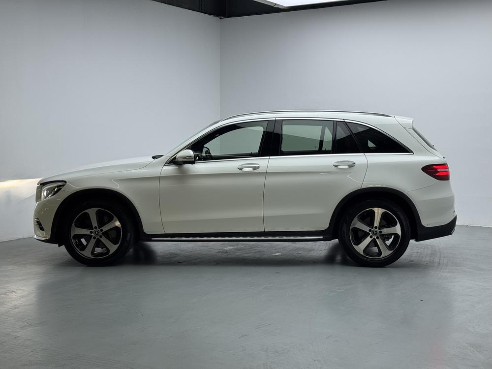 Mercedes-Benz GLC 2017 GLC 260 4MATIC Luxury