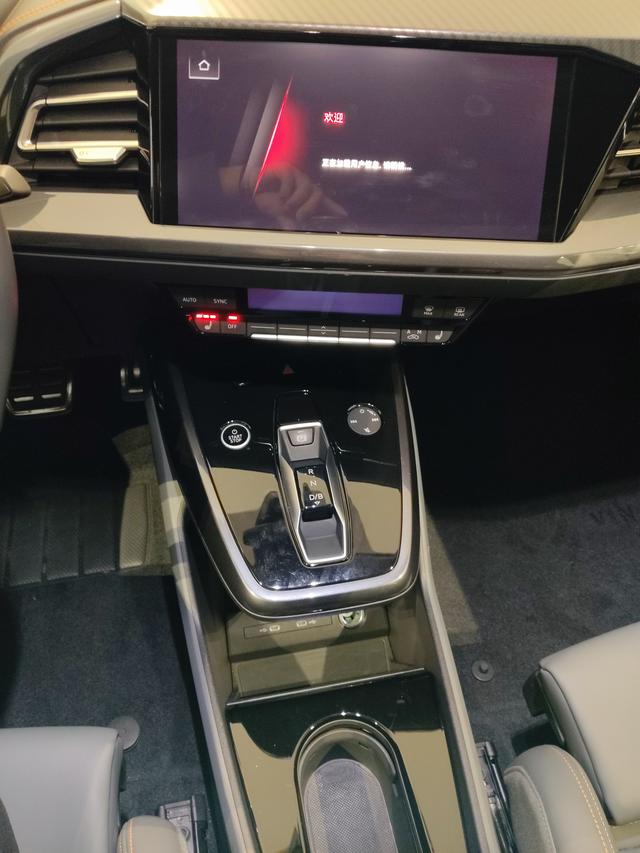 Audi Q4 e-tron 2024 40 e-tron Vision Edition – фото 37