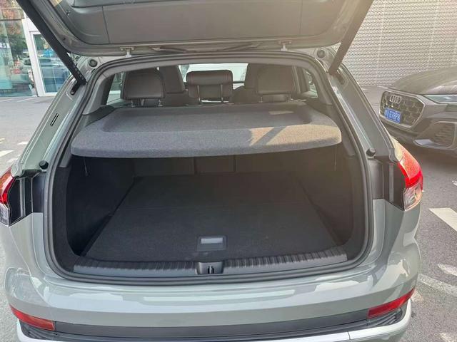 Audi Q4 e-tron 2024 50 e-tron quattro Genesis Night – фото 21