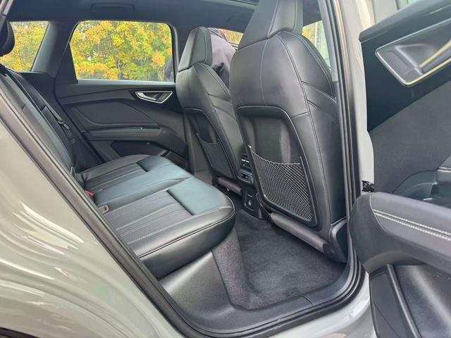 Audi Q4 e-tron 2024 50 e-tron quattro Genesis Night – фото 22