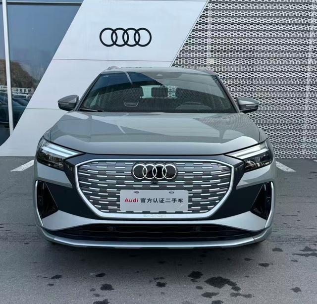 Audi Q4 e-tron 2024 50 e-tron quattro Genesis Night – фото 32