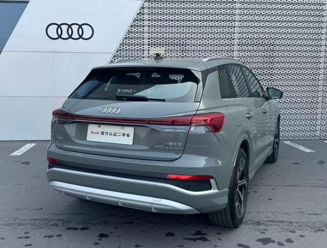 Audi Q4 e-tron 2024 50 e-tron quattro Genesis Night – фото 41