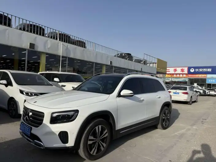 Mercedes-Benz GLB 2024 Model Facelift GLB 200 Dynamic Model – фото 1