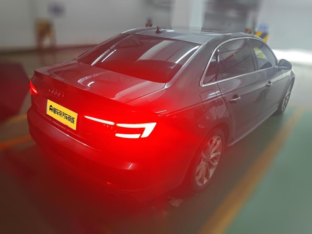 Audi A4L 2018 30th Anniversary 40 TFSI Fashion