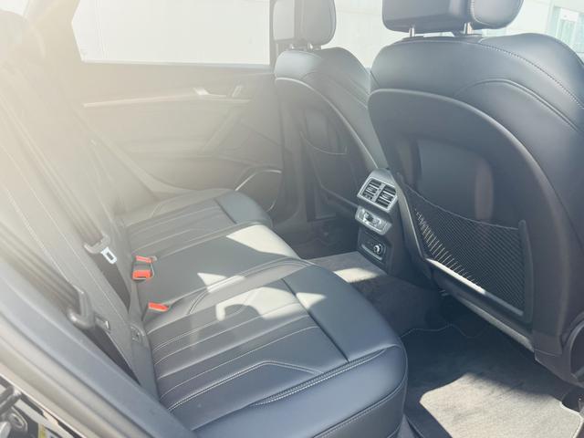 Audi Q5L 2025 модификация quattro 45 Anniversary Collector Edition Edition 40TFSI Luxury Dynamic – фото 12
