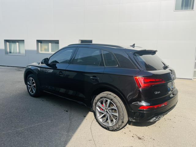 Audi Q5L 2025 модификация quattro 45 Anniversary Collector Edition Edition 40TFSI Luxury Dynamic – фото 18