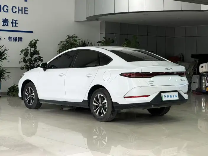 BYD Qin PLUS DM 2026 Model DM-i 128KM Enterprising Model – фото 4