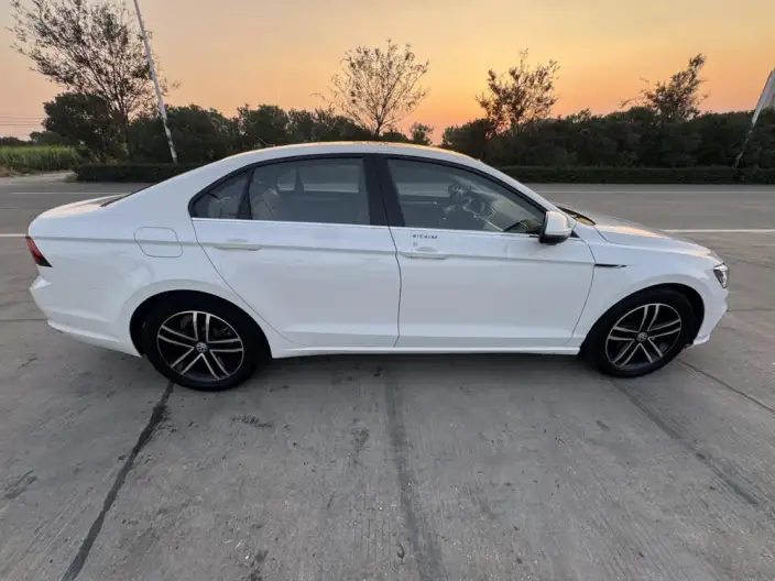 Volkswagen Lamando 2021 Model Facelift 280TSI DSG Comfort Edition – фото 8
