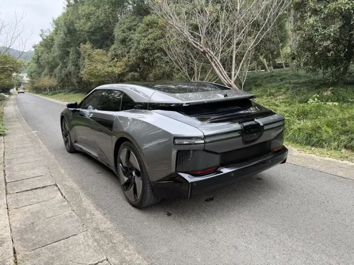 HiPhi Z 2023 Model 4 seat Edition – фото 4