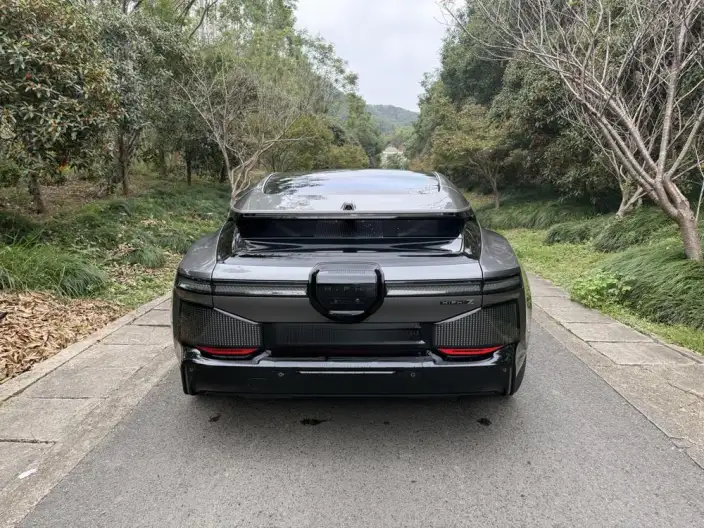 HiPhi Z 2023 Model 4 seat Edition – фото 5
