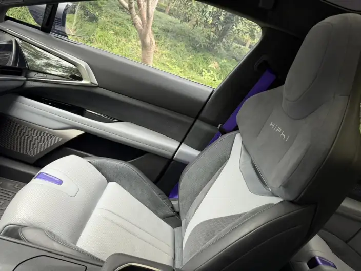HiPhi Z 2023 Model 4 seat Edition – фото 10