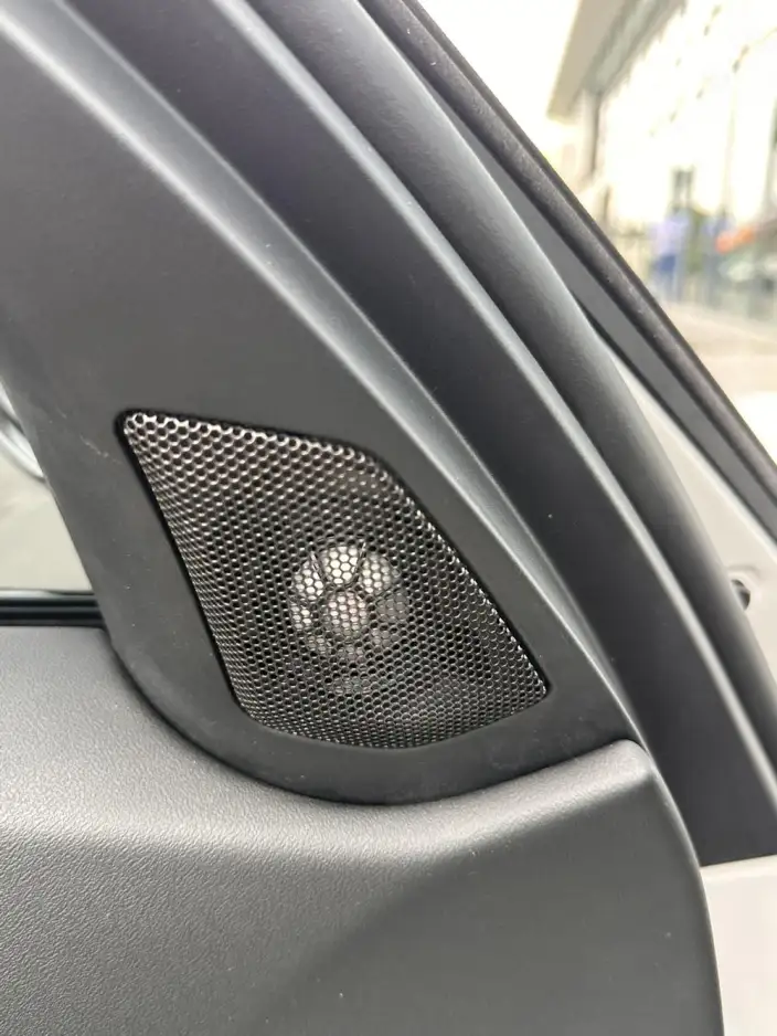 BMW 3 Series 2025 Model 330Li M Sports Night Set – фото 9