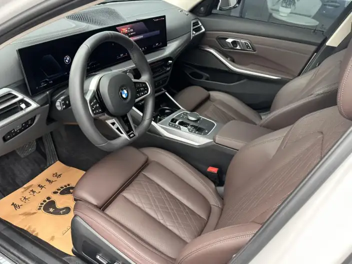 BMW 3 Series 2025 Model 330Li M Sports Night Set – фото 10