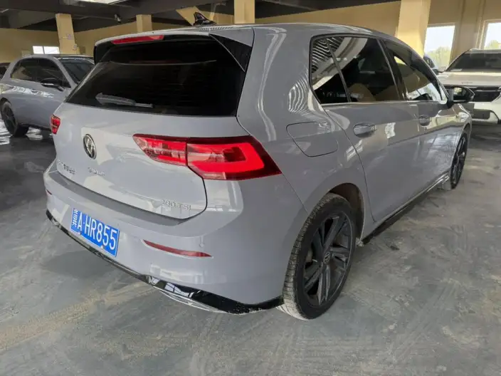 Volkswagen Golf 2022 Model 280TSI DSG R-Line – фото 6