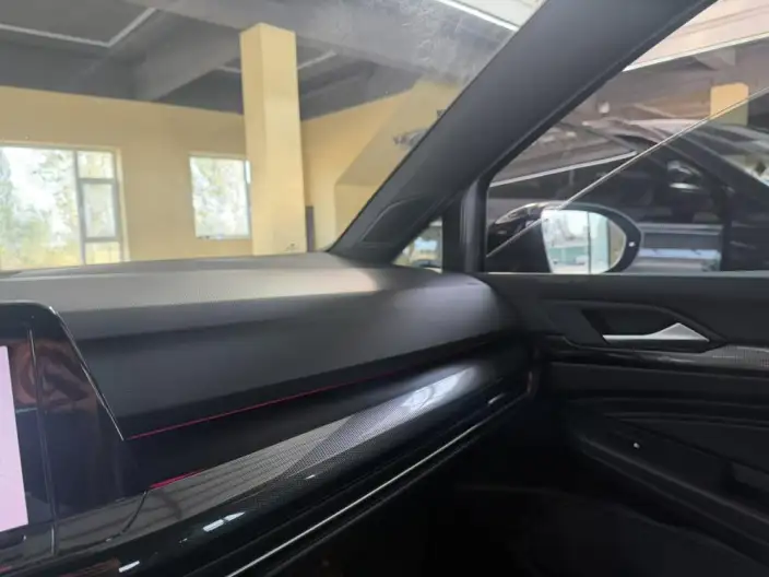 Volkswagen Golf 2022 Model 280TSI DSG R-Line – фото 8