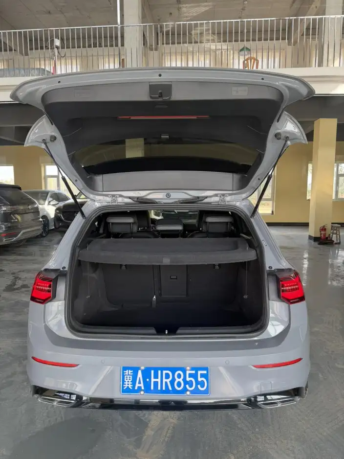 Volkswagen Golf 2022 Model 280TSI DSG R-Line – фото 10