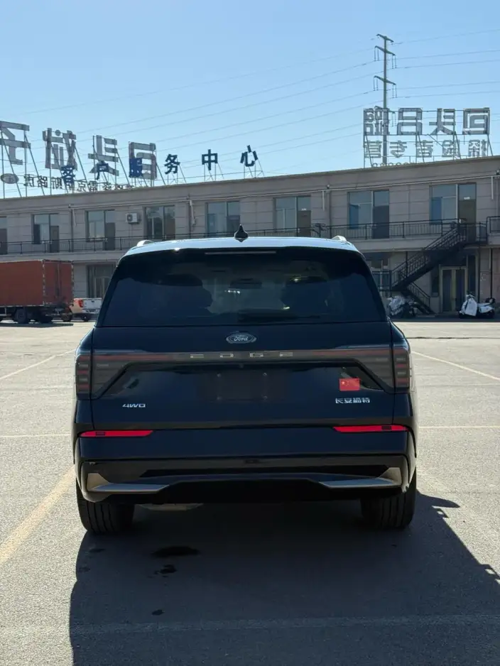 Ford Edge 2023 Model Ford Edge L 2.0T EcoBoost 4WD VII seat Supreme Model – фото 3